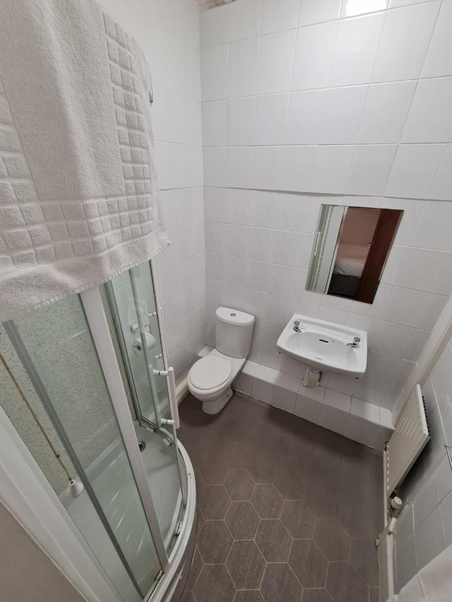 Farina No6, Sea View Apartment Sleeping 4 Guests ブリドリントン エクステリア 写真