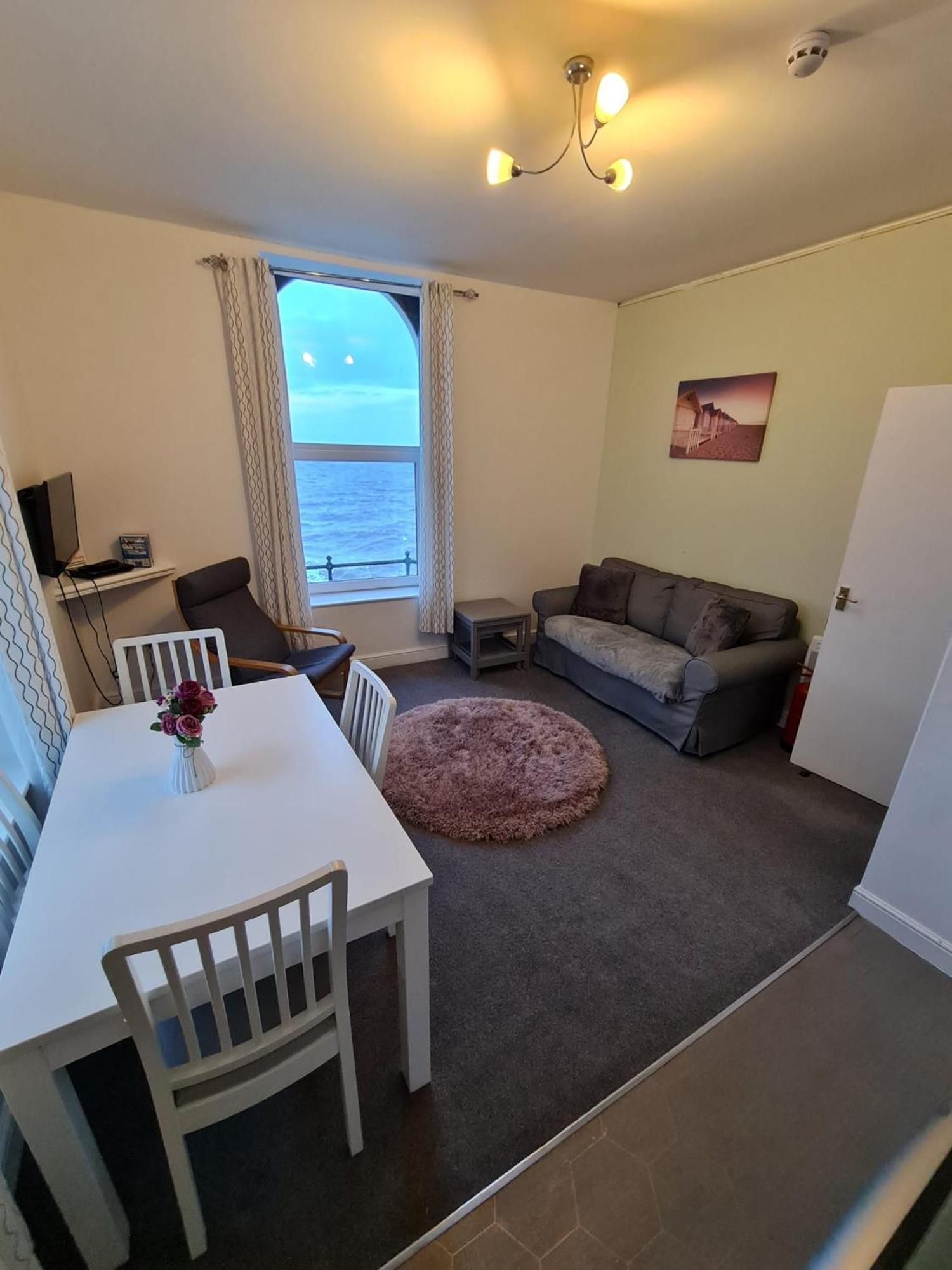 Farina No6, Sea View Apartment Sleeping 4 Guests ブリドリントン エクステリア 写真